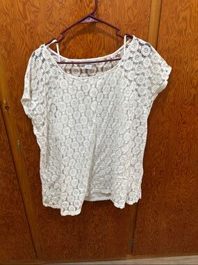 Liz Claiborne White Crochet Lace Overlay Camisole